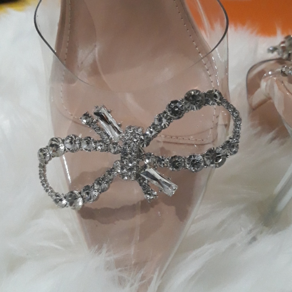 Shoes - Picture 4 of 4